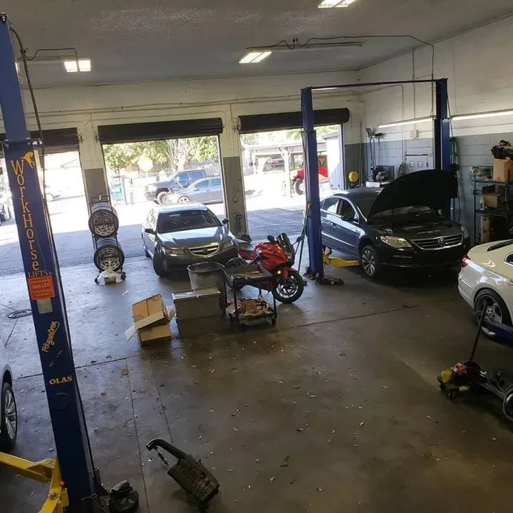 https://cdn.trust-mechanics.com/photos/08PC3sUVCks6BQAqhkEO/c51f72cb-b1ae-4211-8b84-85d810365b56_720x720