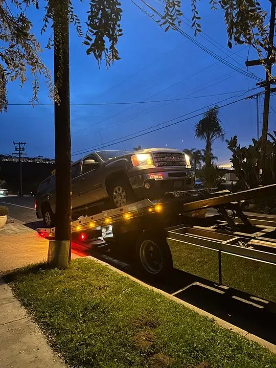 https://cdn.trust-mechanics.com/photos/0HNIxQBgVATMAv0QGu6H/3cd9fe97-db80-4028-a96c-7a5421d718cd_720x720