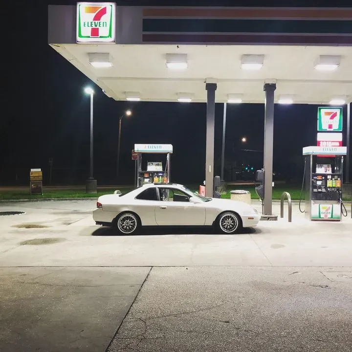 https://cdn.trust-mechanics.com/photos/0XIkHDEevTStvqt38ud8/c5561699-b776-465b-bbe5-8a7742a96447_720x720