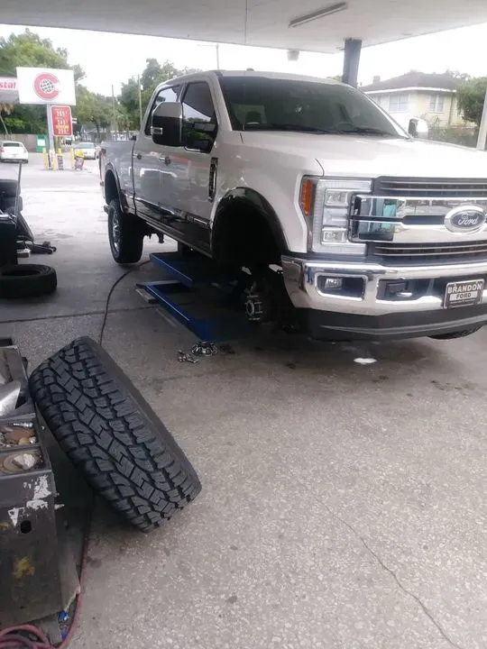 https://cdn.trust-mechanics.com/photos/0b1SMByAwF7rCeHJEGkO/da9d809a-9b26-4c99-a49a-da1fa34e56f5_720x720