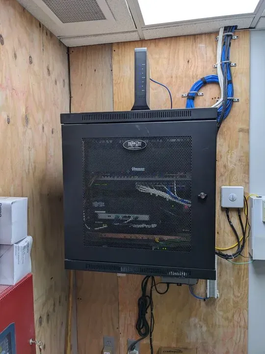 https://cdn.trust-mechanics.com/photos/0tiyQ9InnbTgvorQeoTE/fb709fb1-d327-4f10-867e-8019d8bf382a_720x720