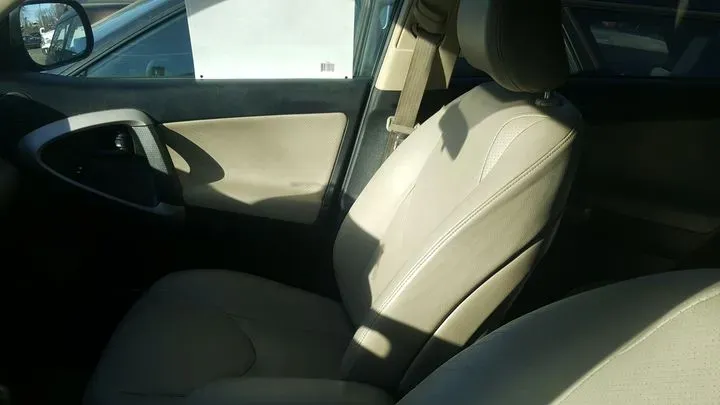 https://cdn.trust-mechanics.com/photos/1EHXJP6wcjAJ4rkxKx9i/2f52d1fa-e5f9-4b0c-9537-a692678e4481_720x720