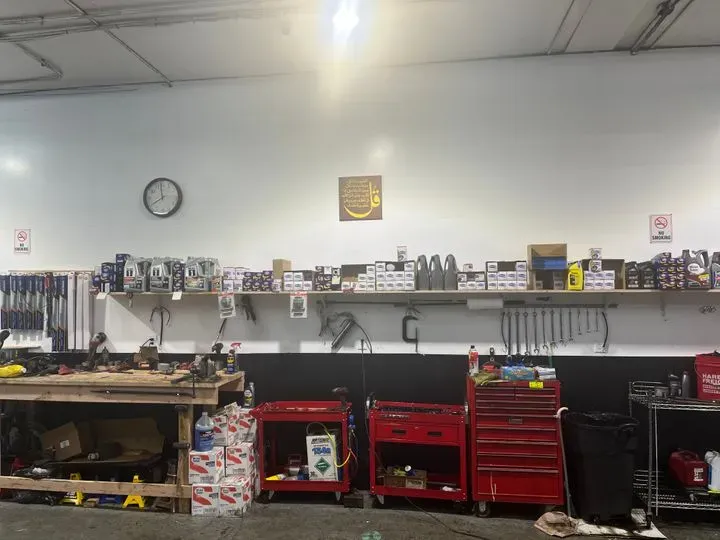 https://cdn.trust-mechanics.com/photos/1IyA8YFOn3q8VDlGyNGw/ca9395de-47e6-4cc8-b2c2-ba176d0983ac_720x720