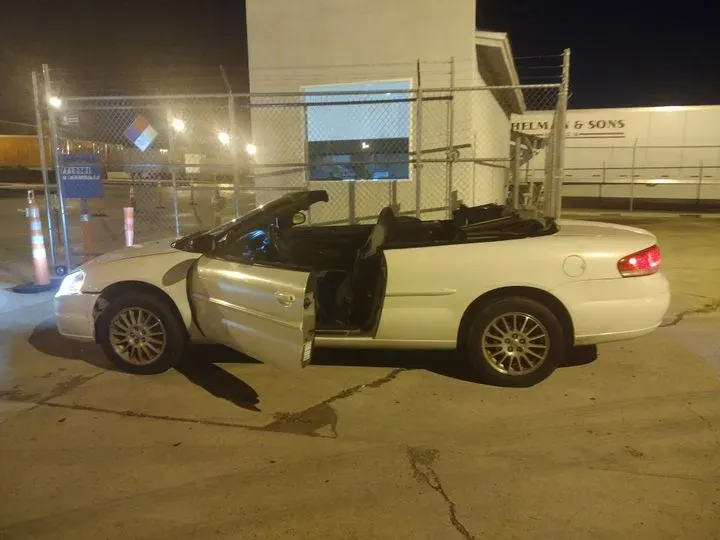 https://cdn.trust-mechanics.com/photos/1XCVgxXwMfCClW3gsfFl/248c68ec-bb8a-428a-838a-b641d9045737_720x720