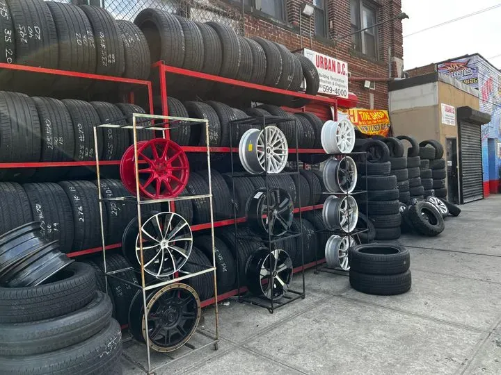 https://cdn.trust-mechanics.com/photos/1vCGicifaP8GcxxlPmWn/cbc01285-4bd1-4e99-aa87-5137b366359b_720x720