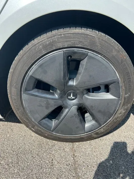https://cdn.trust-mechanics.com/photos/1zpQuHyrs1pMIDAARXL6/97b8dc81-9fab-4be7-945f-9bf9af9b7c93_720x720