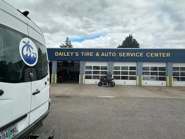 https://cdn.trust-mechanics.com/photos/29T3V1b3ag2fzT4GnwlY/327c53c6-7fd2-4890-9ce6-a94b22210ccf_720x720