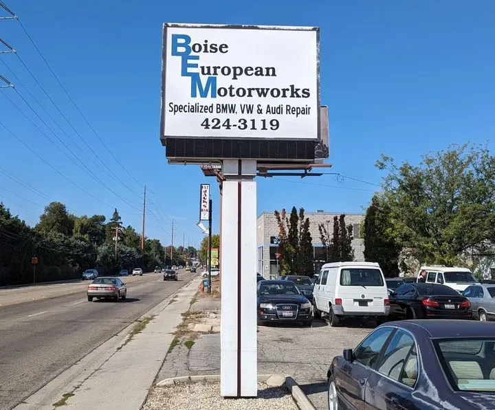 https://cdn.trust-mechanics.com/photos/2dmhHDH83UI5h5JDra3Y/3e359d43-864c-492e-a8fe-0f3964f45c61_720x720