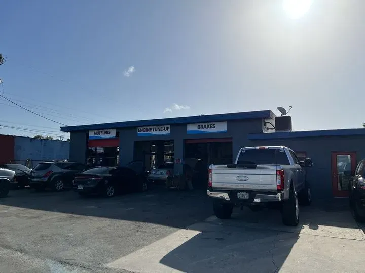 https://cdn.trust-mechanics.com/photos/2gcuUx8Xaff9yxmXqsbm/520878cc-4bfb-4967-bb85-d283791bea42_720x720