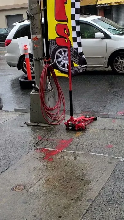 https://cdn.trust-mechanics.com/photos/2q1KBWwnL6x4hN3Aj6Lk/812a2fa5-0afb-4143-8d55-c0346ba979ea_720x720
