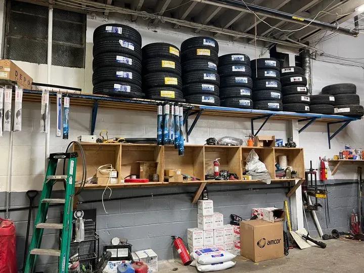 https://cdn.trust-mechanics.com/photos/2tnfNV5SYB9nqhXN2JLz/c4f8ee03-6b6c-4142-9945-934e1e3905c3_720x720