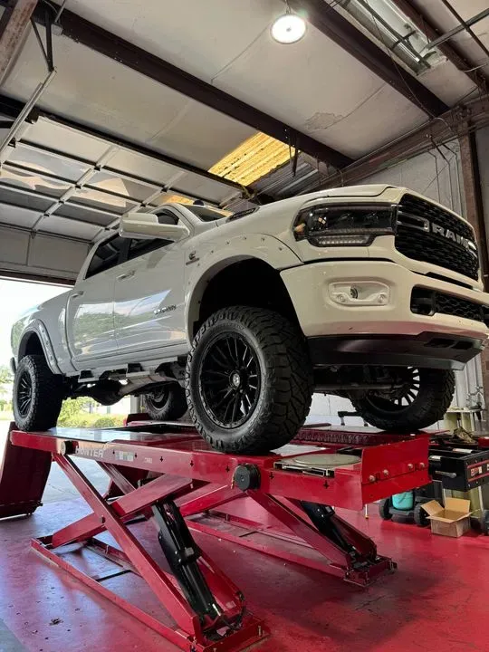 https://cdn.trust-mechanics.com/photos/2zARBOCQvgDcaYuyQr5D/7ffe3f06-7084-416e-9e47-9cef14ac990a_720x720