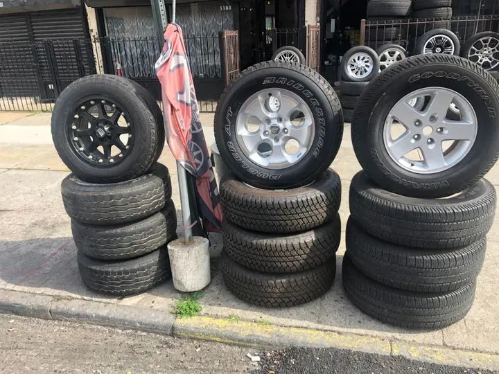 https://cdn.trust-mechanics.com/photos/33PxoCQyJuz2viQD8lcl/67fabf31-23e1-4ab8-8624-6cd3ef693e59_720x720