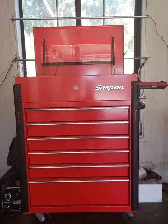 https://cdn.trust-mechanics.com/photos/3TLUE1yw1B8DSnn8WwT7/3f577bed-21e0-41c8-9123-422ba0ba5302_720x720