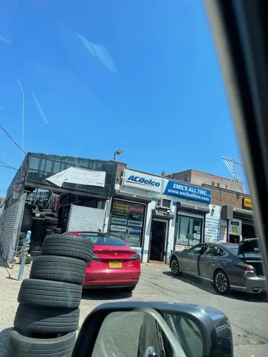 https://cdn.trust-mechanics.com/photos/3TzlTqZ4f27yhnZ8jLmO/c5eea79b-cd58-48b8-b328-155917701795_720x720