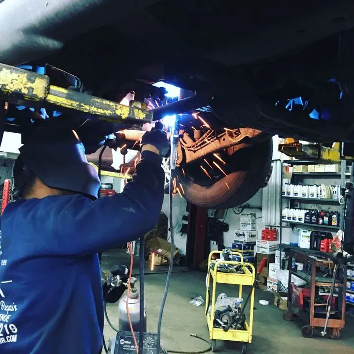 https://cdn.trust-mechanics.com/photos/4536t0Epf4KjO8JDtr8d/8d22a95a-827a-42fe-b131-7fd839633e2f_720x720