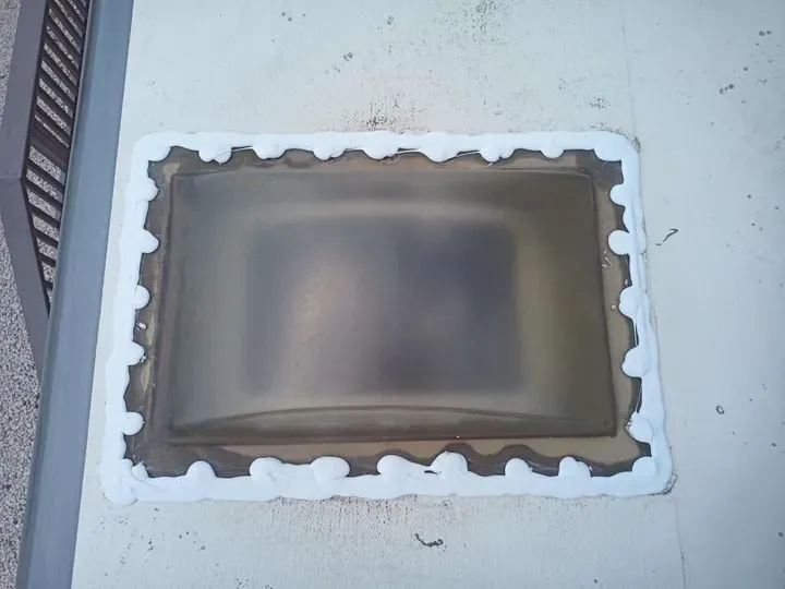 https://cdn.trust-mechanics.com/photos/4FW2MSFdXuDDz6ZQfkKL/2007f63d-b29c-4dd2-9635-db4b5e7cf102_720x720