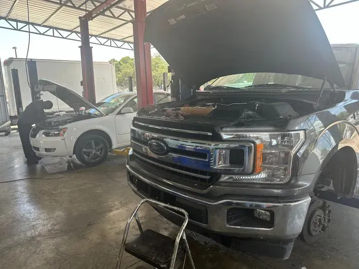 https://cdn.trust-mechanics.com/photos/4GHhaASqgFv0T0fUmDzq/111e9912-c4f5-4916-a7af-ca69db58f5e5_720x720