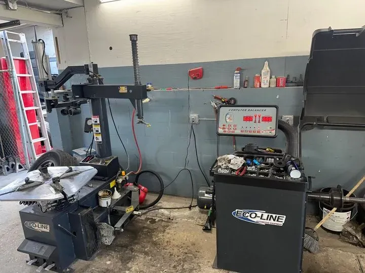 https://cdn.trust-mechanics.com/photos/4GHhaASqgFv0T0fUmDzq/2c983056-09cc-4348-a3a3-ce5dac62bedc_720x720