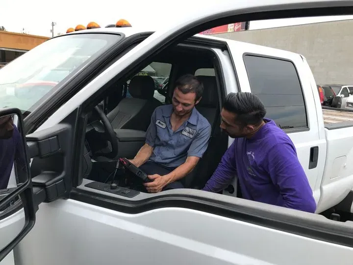 https://cdn.trust-mechanics.com/photos/4LeIRONOHhdFUc50ziLz/7c6f51f0-edef-48a5-b313-6c85cf7354e5_720x720