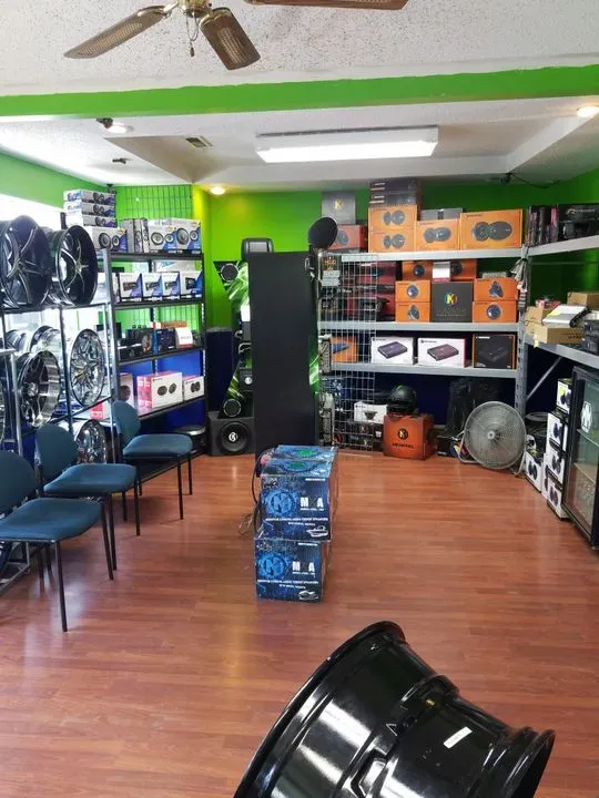 https://cdn.trust-mechanics.com/photos/4XPlL6DU1u1P6nd5nYAu/70b1b750-8a03-43d2-a626-14fad4be0fc7_720x720