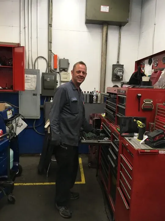 https://cdn.trust-mechanics.com/photos/4Xf1Mx4cJREyi4xmq4Ul/0384ab0a-9f4c-451f-bdf1-9a93db2ff46f_720x720