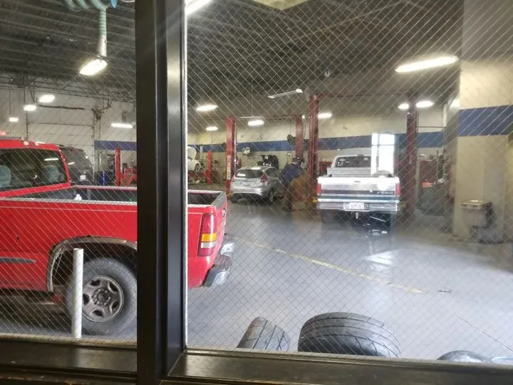 https://cdn.trust-mechanics.com/photos/4ljhlc5QJuQcW9omSsXP/aab31bf7-232a-4d4e-a589-d562840ab417_720x720