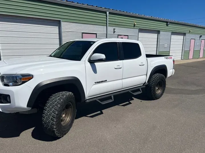 https://cdn.trust-mechanics.com/photos/4qVNeYTL1gTJF8Qg8bZC/a837e9f5-e3e0-43d4-ab92-e9bf2155a37c_720x720