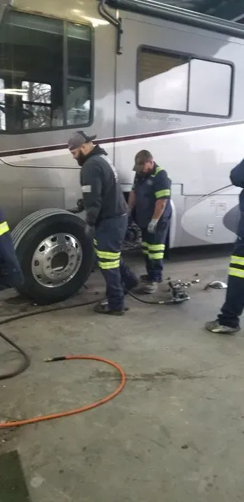 https://cdn.trust-mechanics.com/photos/4zAvR8IXfAodI4NveQor/0cff1441-9212-4ee9-ac7a-3703f684ab8a_720x720