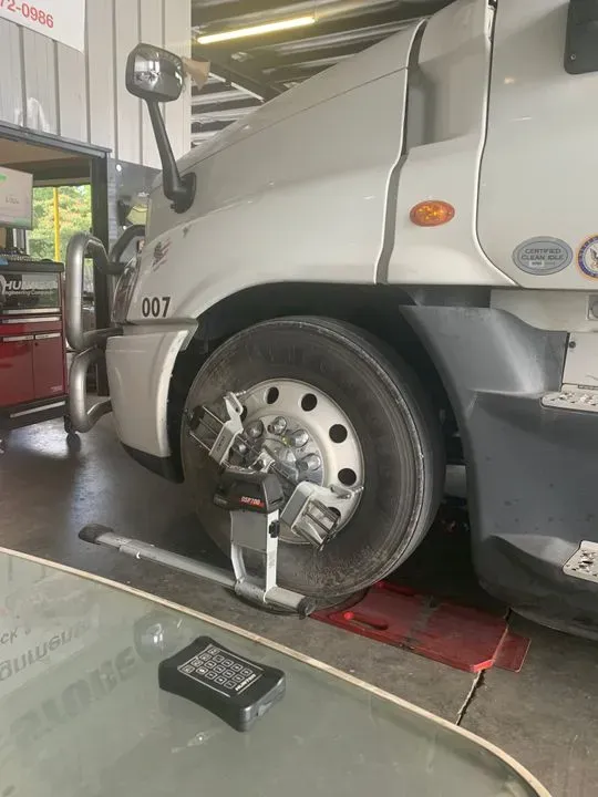 https://cdn.trust-mechanics.com/photos/4zAvR8IXfAodI4NveQor/eb0eb3f6-9b6a-4958-8655-b06e35f4b090_720x720