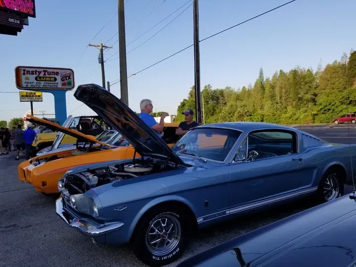 https://cdn.trust-mechanics.com/photos/52RLV7MAM7aahbqb7hum/8858b038-1fc2-4617-bbb0-3af0d3424d9e_720x720