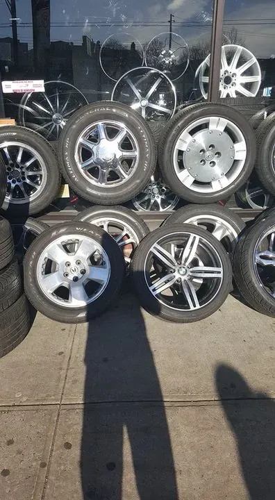 https://cdn.trust-mechanics.com/photos/54EhIEFhigADDncPyBWh/32dbeb95-d8d6-4025-9737-6a5051675708_720x720
