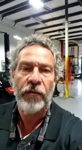 https://cdn.trust-mechanics.com/photos/5vgfBcpyG2xgpDnGNxMM/8de73658-82af-453f-8c20-9c08298412de_720x720