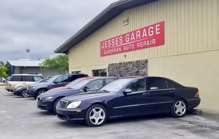 https://cdn.trust-mechanics.com/photos/5vgfBcpyG2xgpDnGNxMM/f95ca811-d86c-4266-8f4a-66083ef510b5_720x720