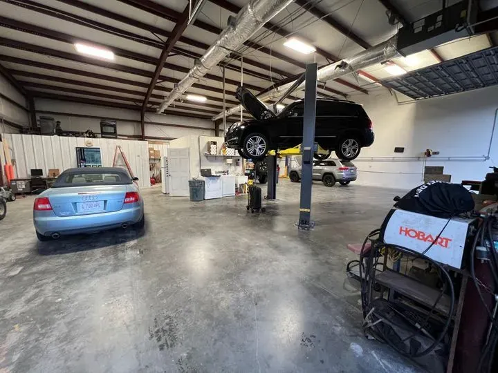 https://cdn.trust-mechanics.com/photos/5z8842jo5jNIxY8T22Te/21236045-3db7-46de-80e3-7162f636ad1f_720x720