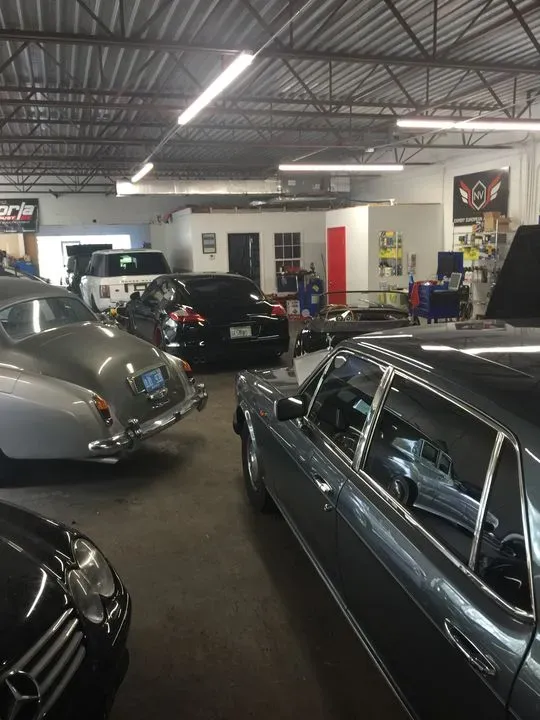 https://cdn.trust-mechanics.com/photos/5zxq8XK5B0XTt2TBJ3JG/d4d56731-2cb2-4d04-be2a-9177dd4cca88_720x720