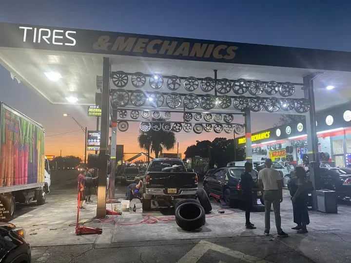 https://cdn.trust-mechanics.com/photos/62aD0CwN14flvOcL5s5Q/12bffe84-690d-401e-a8ff-d0c2e7ff230f_720x720