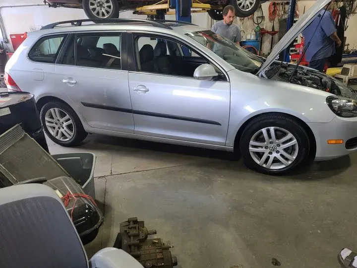 https://cdn.trust-mechanics.com/photos/65qrUdWqh1OnQpkfK59n/820bbc86-5c02-47dc-ae8b-f090aa106256_720x720