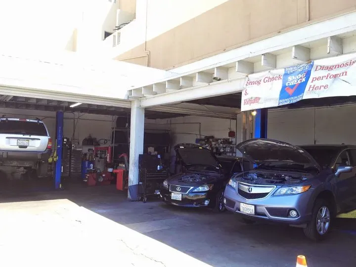 https://cdn.trust-mechanics.com/photos/6A4RcutT0sc7xftT9u54/943f201b-9797-4406-b80e-f1c0f56cfb9d_720x720