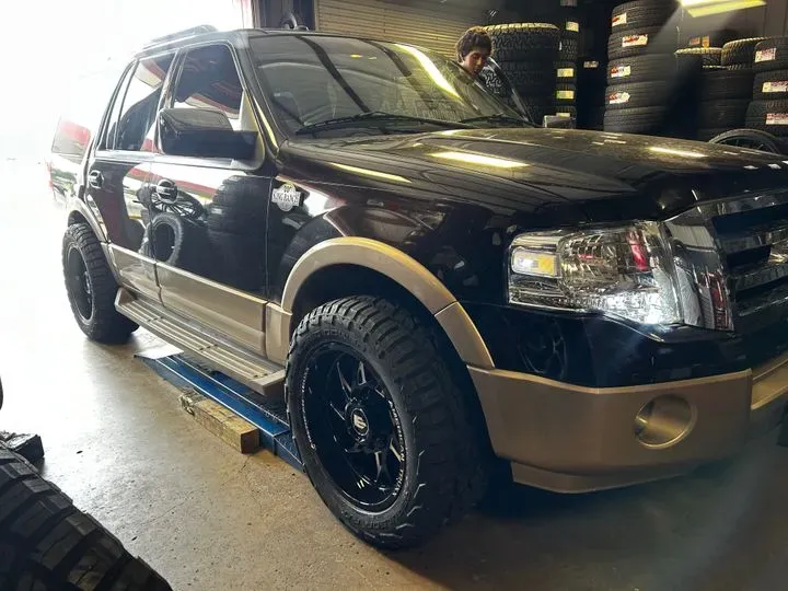 https://cdn.trust-mechanics.com/photos/6KKfHdosu9r92YDXp1Nl/b3dc3c6a-94ac-4455-81a1-e61f4dfe3301_720x720