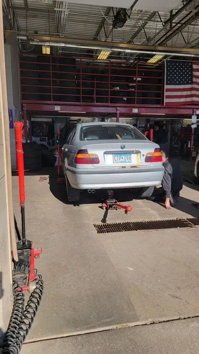 https://cdn.trust-mechanics.com/photos/6SneaJogTsCQ6L3UM3u2/ac0ae68a-987d-43ad-a66e-a8d8917a8edd_720x720