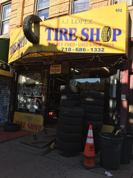 https://cdn.trust-mechanics.com/photos/7JJNqZzheUj7c9TucszM/7f4c0d16-5363-4f8e-b71f-b15971b5a6cb_720x720