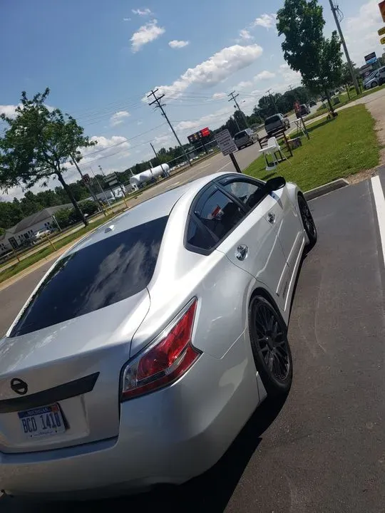 https://cdn.trust-mechanics.com/photos/7KooXOj5sSerOGFD5xmJ/f7ee3f48-d7e4-46ed-8cf4-9a99b5b597bf_720x720