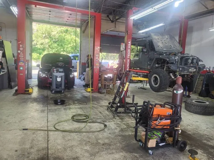 https://cdn.trust-mechanics.com/photos/7b45NfkxaF7WDT8ym53Y/f2d5fa9e-cfcc-455a-9ecd-c65d0ce31d38_720x720