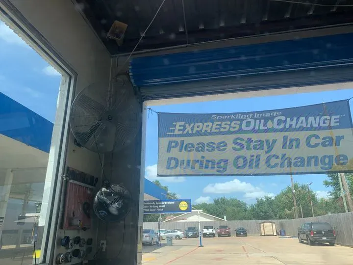https://cdn.trust-mechanics.com/photos/7cmFPIMSvMThsHHhFdLS/b7850281-b932-404d-bd67-9f052a6febba_720x720