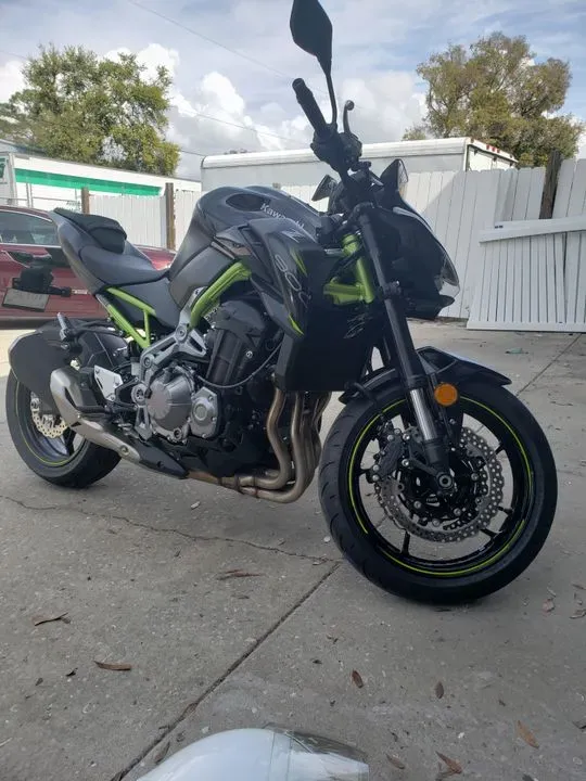 https://cdn.trust-mechanics.com/photos/7nPesdhRknU3pHfOKjxy/d5164cb8-3f20-445e-8935-61f6df5310e0_720x720