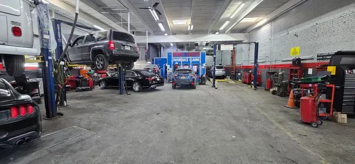 https://cdn.trust-mechanics.com/photos/7wHSHTSdCqohsSn6vYd6/505fa5af-7e92-4e2e-a4bf-2f8bfd51a18e_720x720
