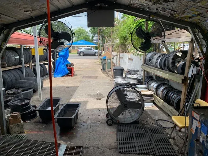 https://cdn.trust-mechanics.com/photos/8MbSwnAomEDTlb55oOA1/71dbf7b3-3f71-4933-b5e0-60079e8ea9b1_720x720