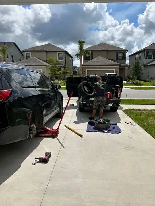 https://cdn.trust-mechanics.com/photos/8VTQQsWXc0ZrWDmR6sV0/d7023a8e-e3a5-42c7-bc64-e04ab7aa694b_720x720
