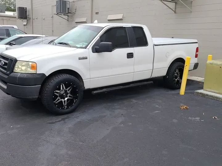 https://cdn.trust-mechanics.com/photos/8pknmGN9LrIyg2jseM9j/200ec1d6-d88f-4e20-9fad-65689bd1117c_720x720